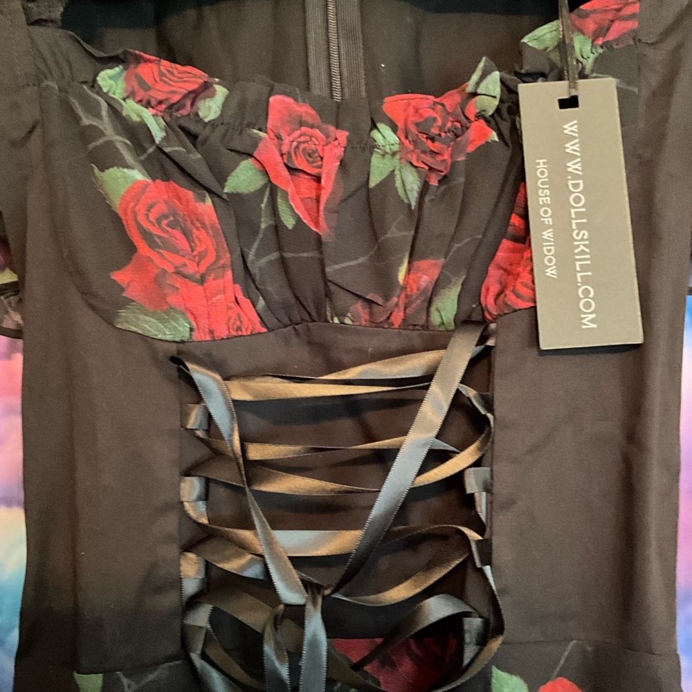 Floral Lace-Up Dress with Red Roses - Picture 3 of 3